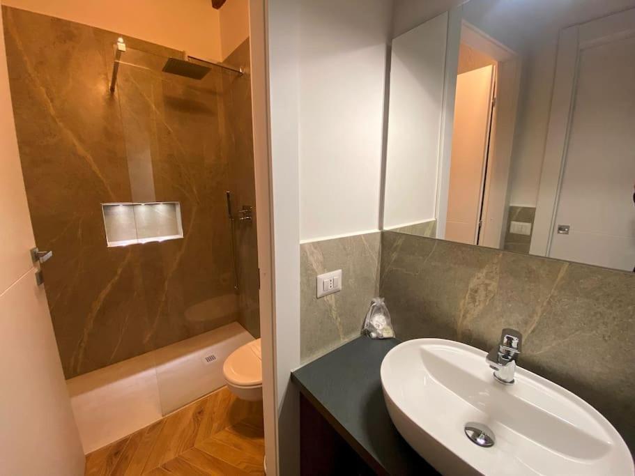 Brera Eleven Suite Deluxe Milan Exterior photo